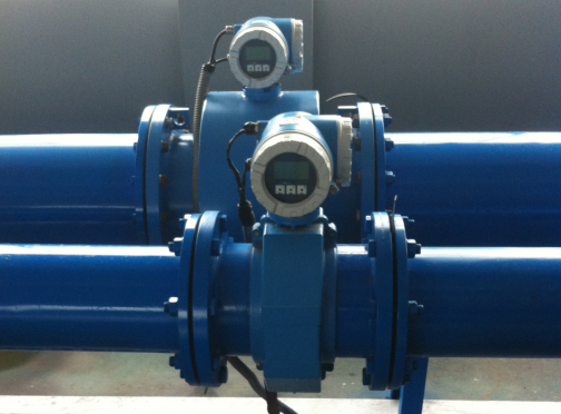 泉水流量計現場安裝使用圖